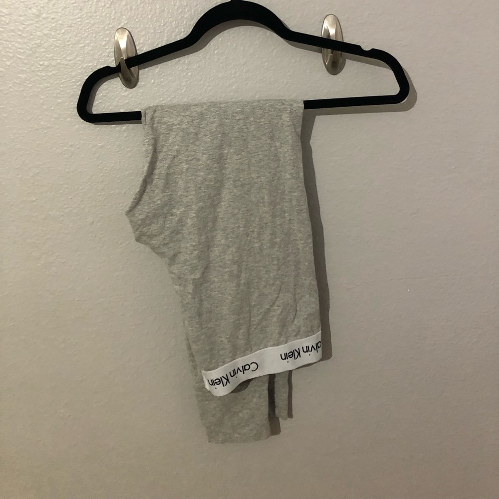 Grey leggings